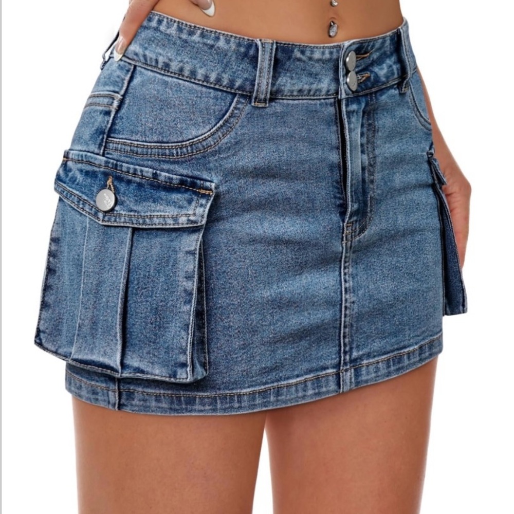 Blue Denim Cargo Mini Skirt with Pockets, Medium